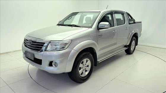 TOYOTA HILUX 2.7 SRV 4X4 CD 16V FLEX 4P AUTOMÁTICO TOYOTA HILUX 2.7 SRV 4X4 CD 16V FLEX 4P AUTOMÁTICO